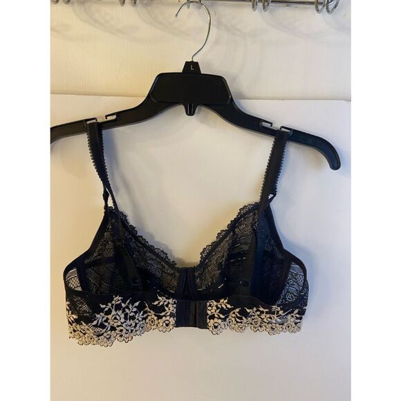 Wacoal 38c black cream lace #65191 bra - Picture 1 of 3